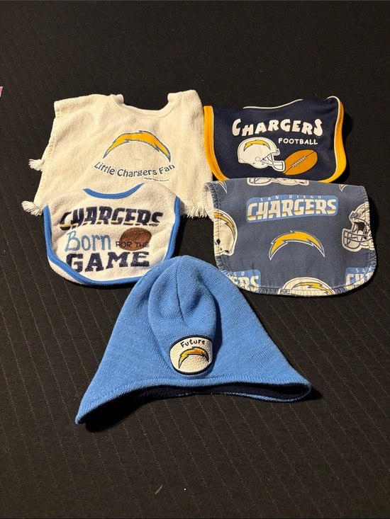 Other - San Diego Kids Bib & Hat Set - Light Blue/White